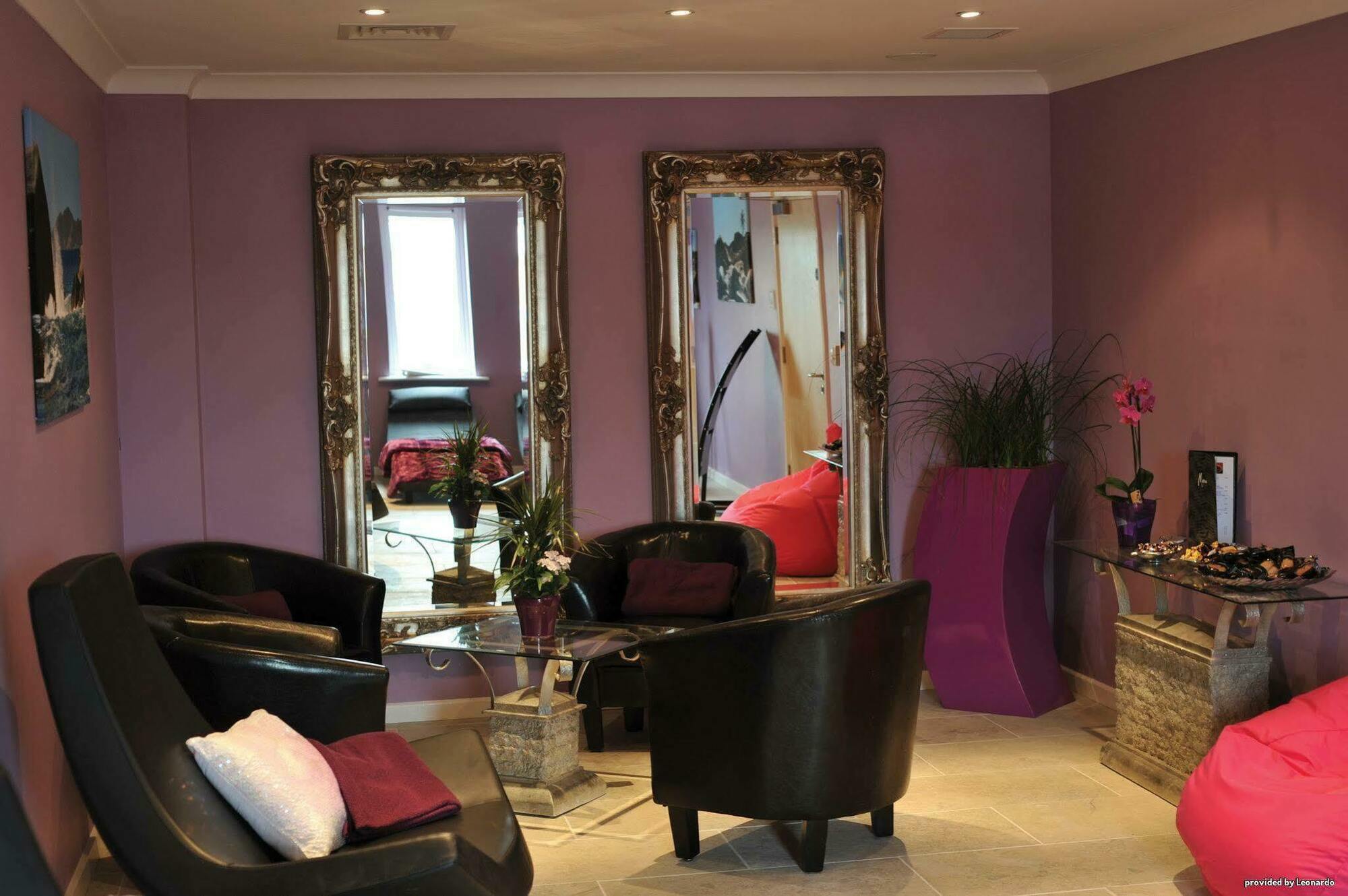 Western Bentley Hotel, Leisure Club &